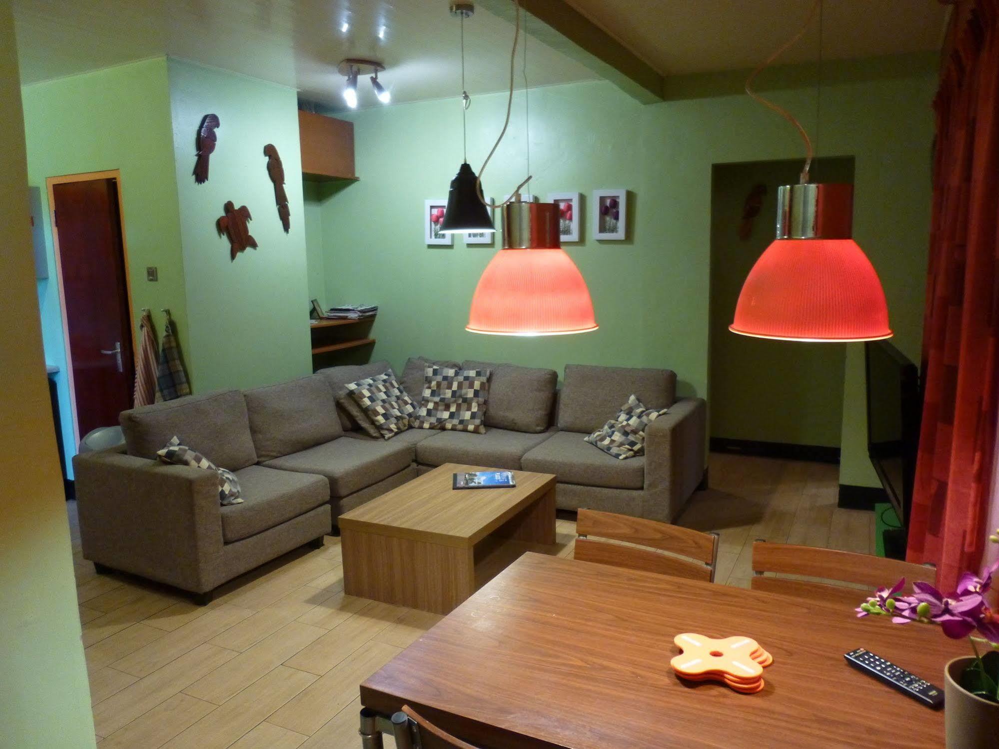 Kekemba Apartments ปารามารีโบ ภายนอก รูปภาพ